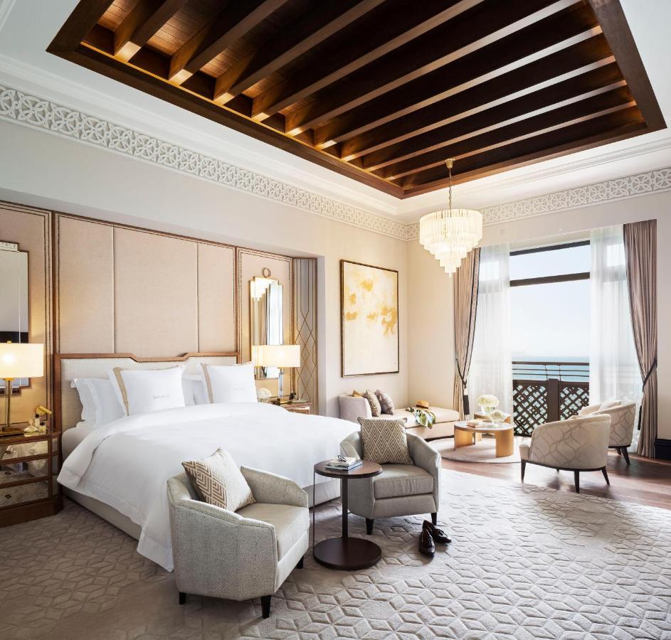 Jumeirah Mina Al Salam Dubai Luaran gambar A suite at Jumeirah at the Etihad Towers